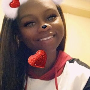 Meet your Posher, Shamira